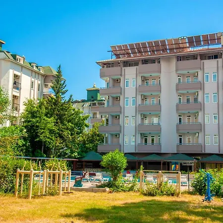 Grand Bahama Beach Hotel Konaklı